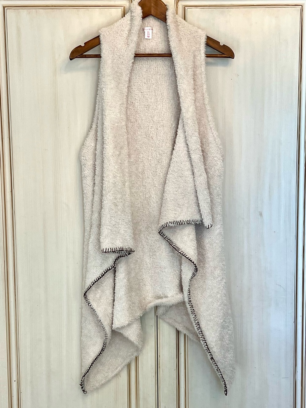 Xhilaration Cream Fuzzy Fleece Sherpa Waterfall Open Front Vest Blank Stitch M/L